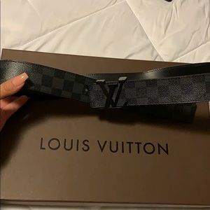 Authentic Louis Vuitton men’s belt
